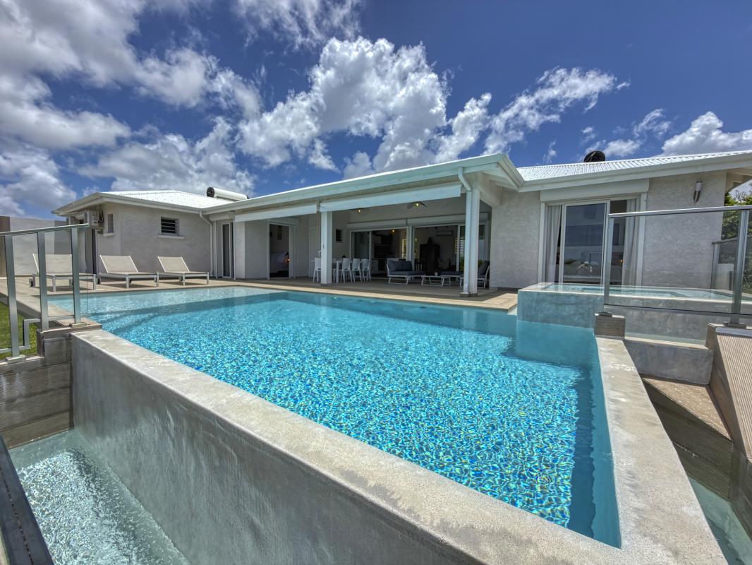 31.Location villa 3 chambres piscine vue mer Le Gosier Guadeloupe